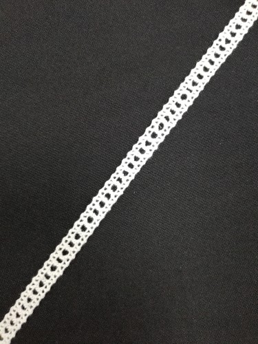 337 Кружево вязаное хлопок шир.1см цв.белый(в упак.30м)