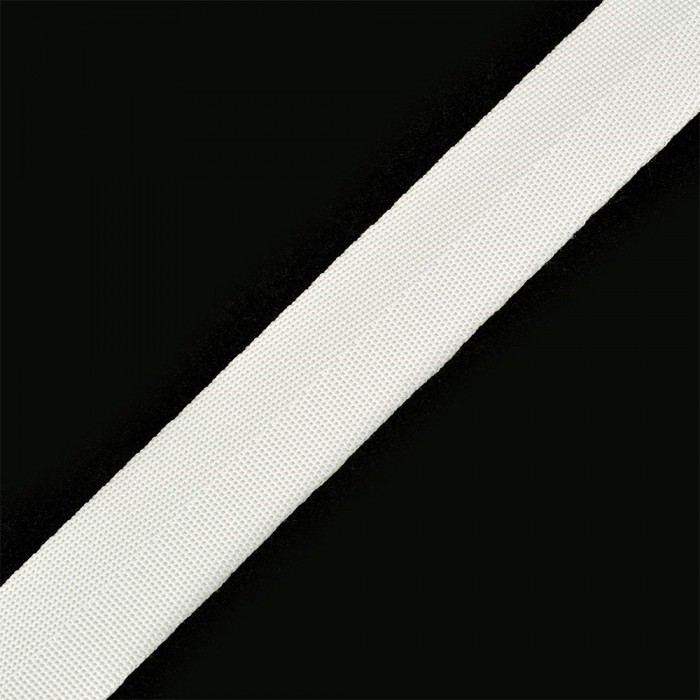 101 Стропа текстильная 25мм цв.белый(в рул.100м)