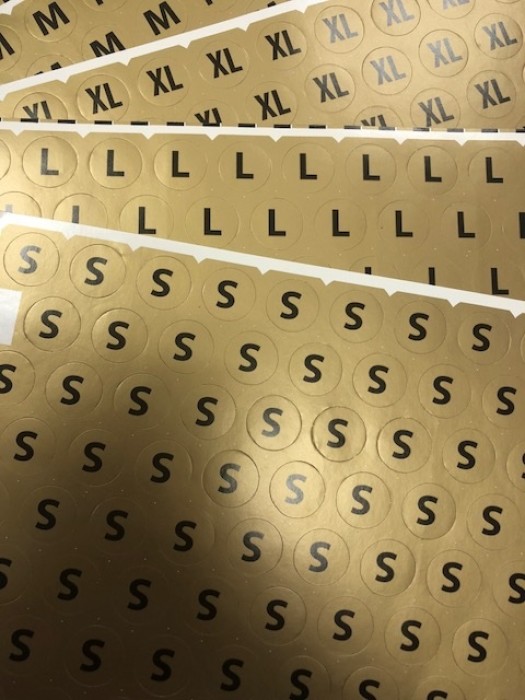 2XL Размерники на самоклеящейся бумаге цв.желтый(в листе 84шт)