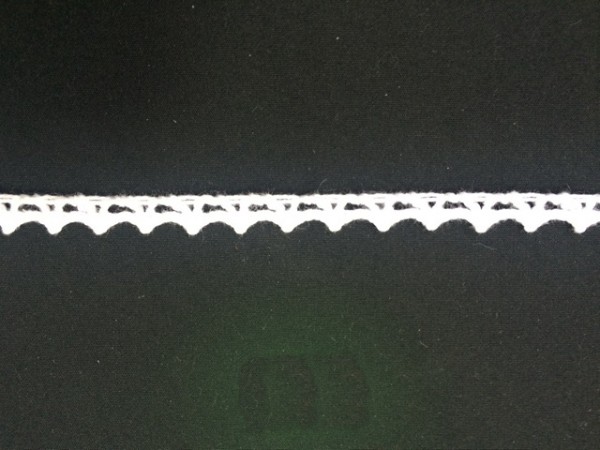 102 Кружево вязаное хлопок шир.0,5см цв.белый(в упак.30м)
