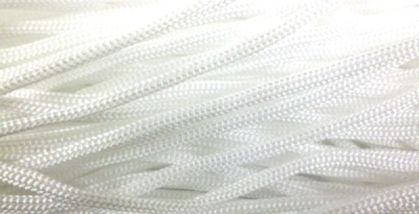 101 Шнур полиэфирный 4мм цв.белый(в рул.100м)